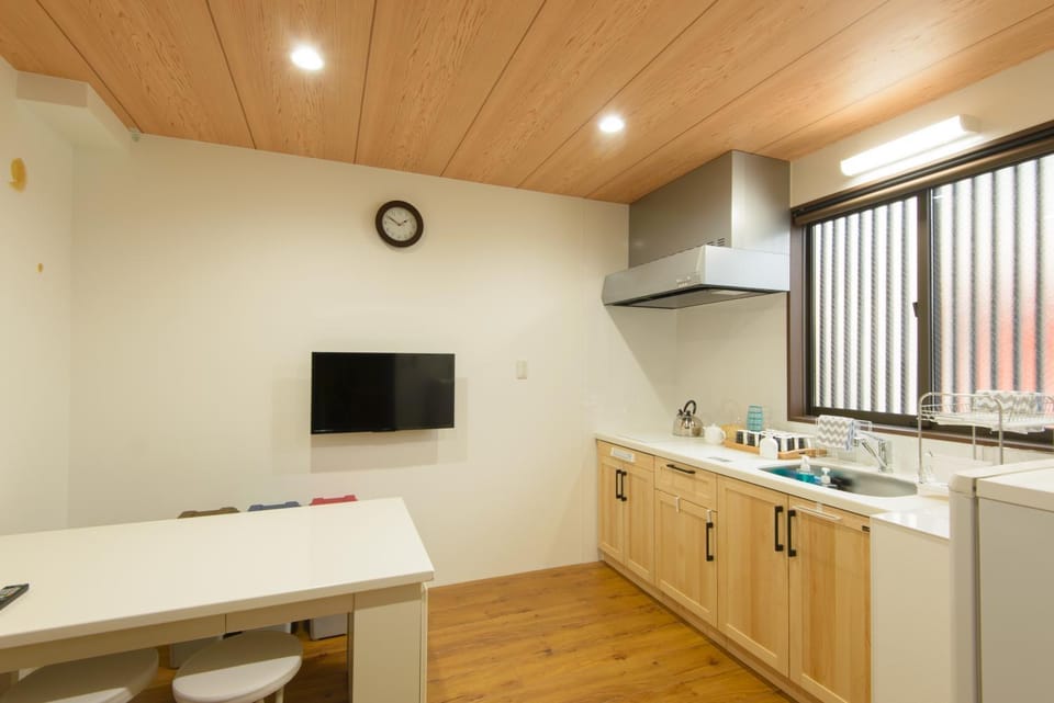 Communal lounge/ TV room, Communal kitchen