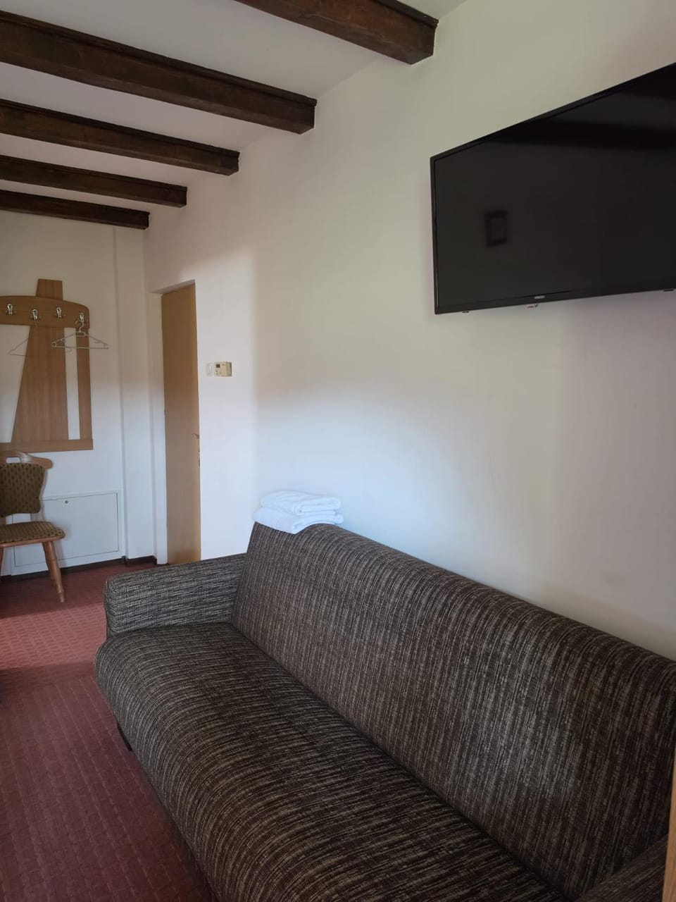 Bed, TV and multimedia