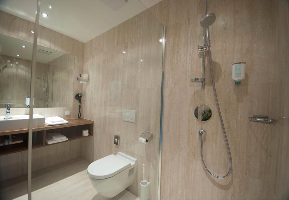 Bathroom, Decorative detail