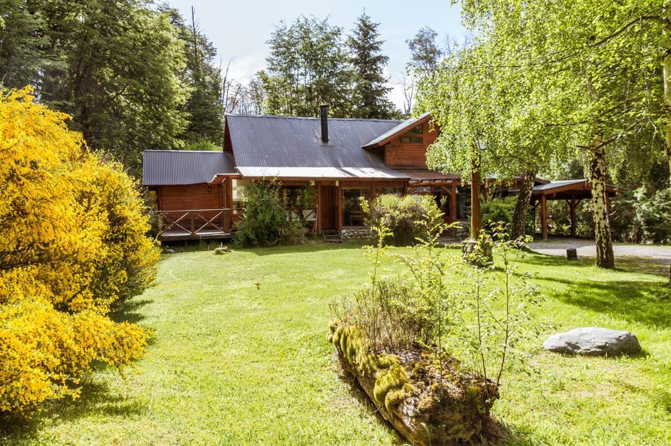 Property building, Natural landscape, Garden view