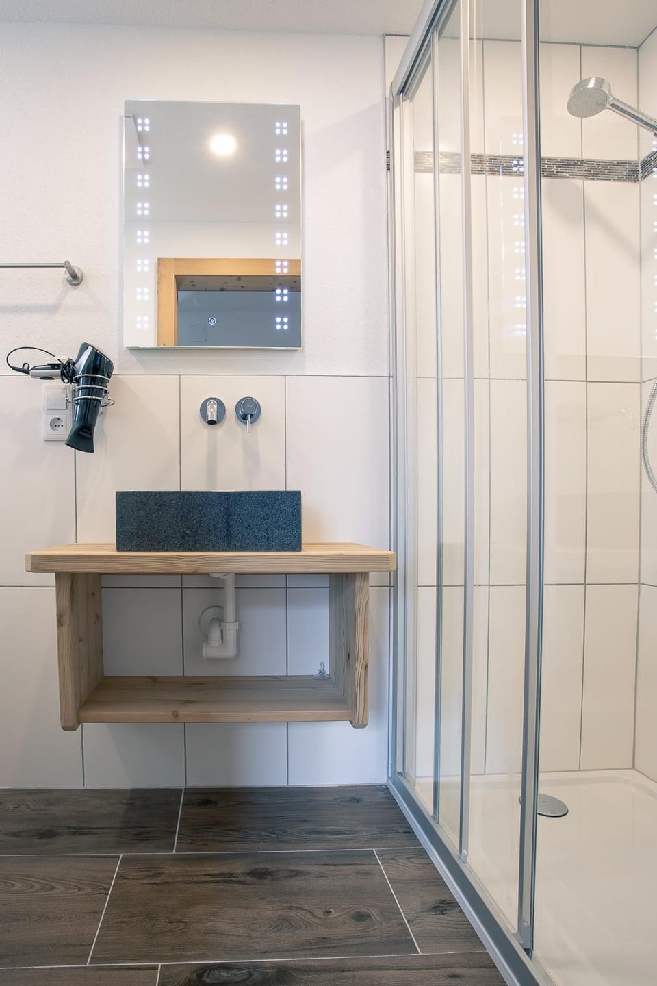 Shower, Bathroom, Decorative detail