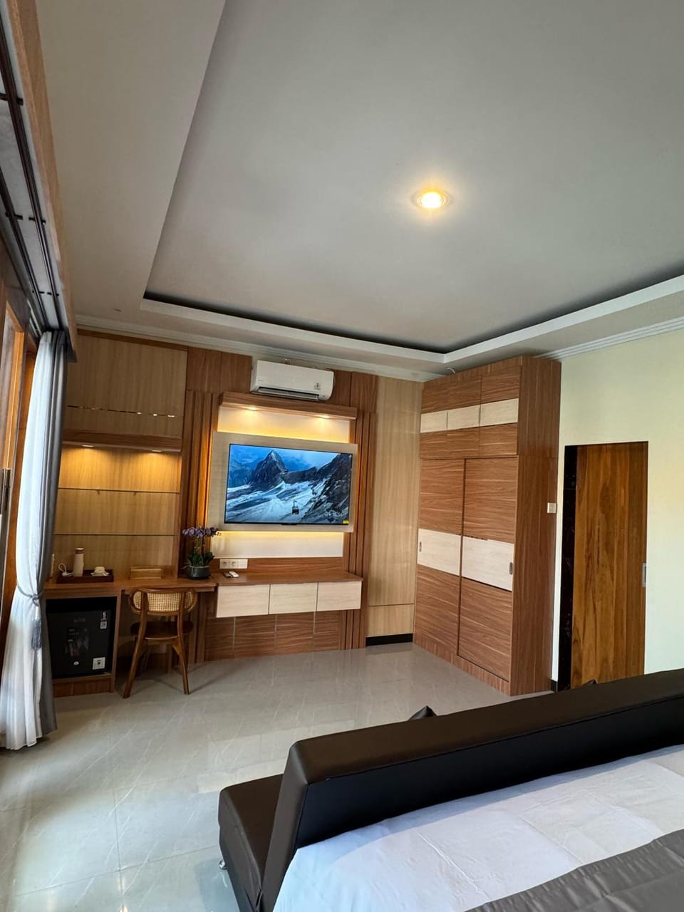 TV and multimedia, Bedroom, wardrobe