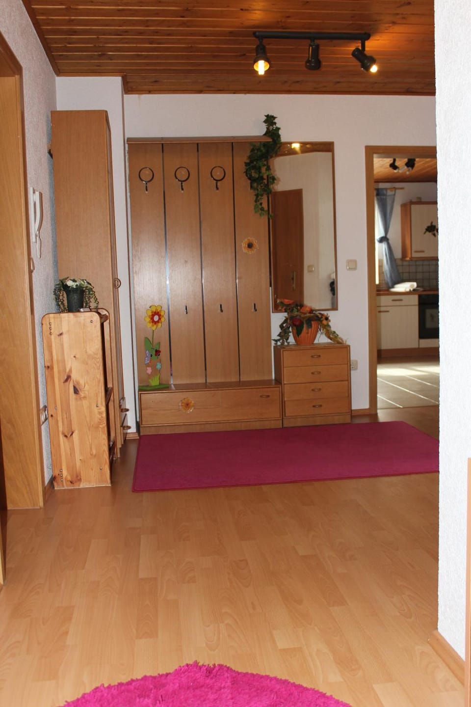 Other, Photo of the whole room