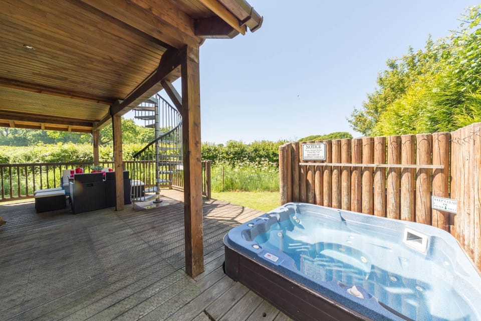 ASH Log Cabin Cabin in Swanage