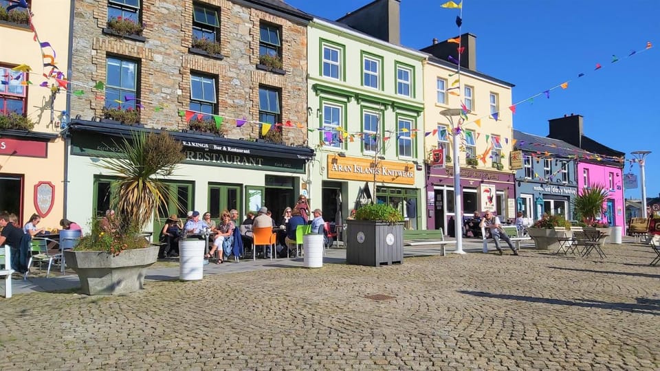 2 Clifden Court House in Clifden