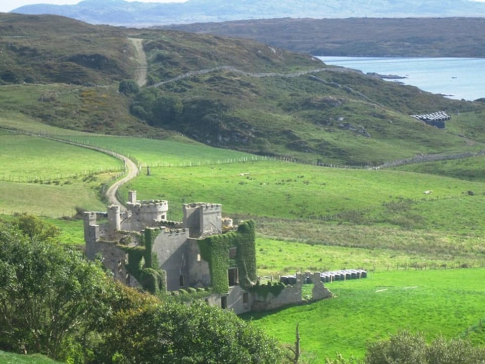 2 Clifden Court House in Clifden
