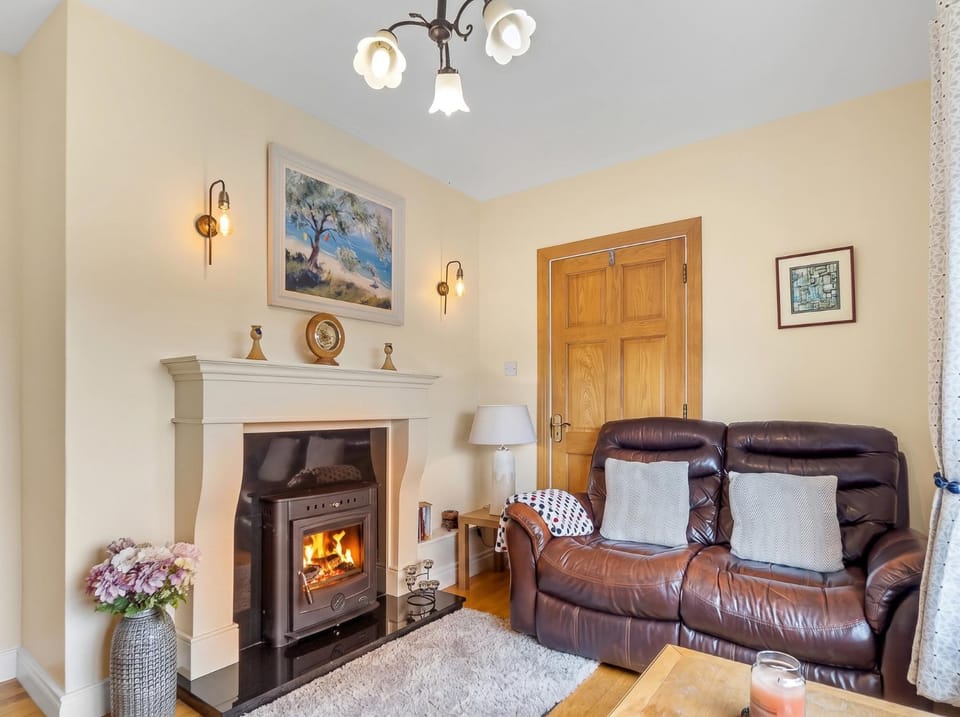 Communal lounge/ TV room, Living room