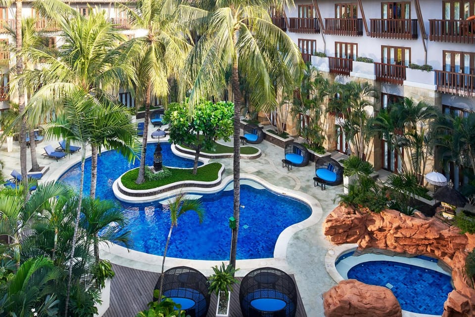 Pool view, Swimming pool