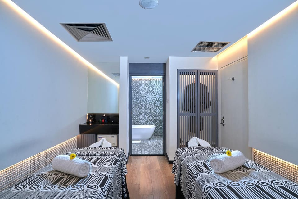 Massage, Spa and wellness centre/facilities