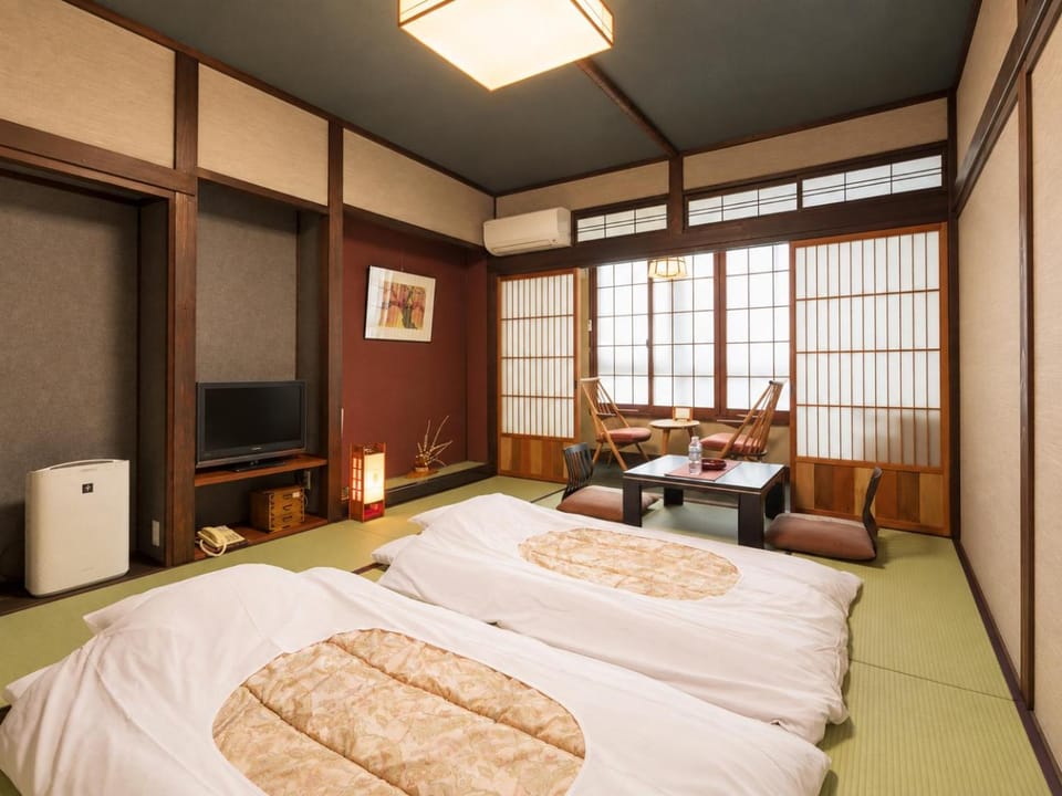 Bed, Living room, Photo of the whole room, Bedroom