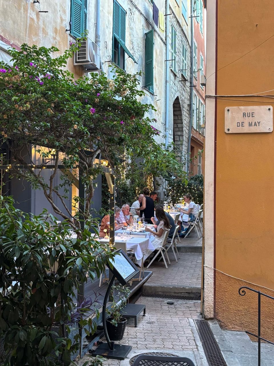 Restaurant/places to eat