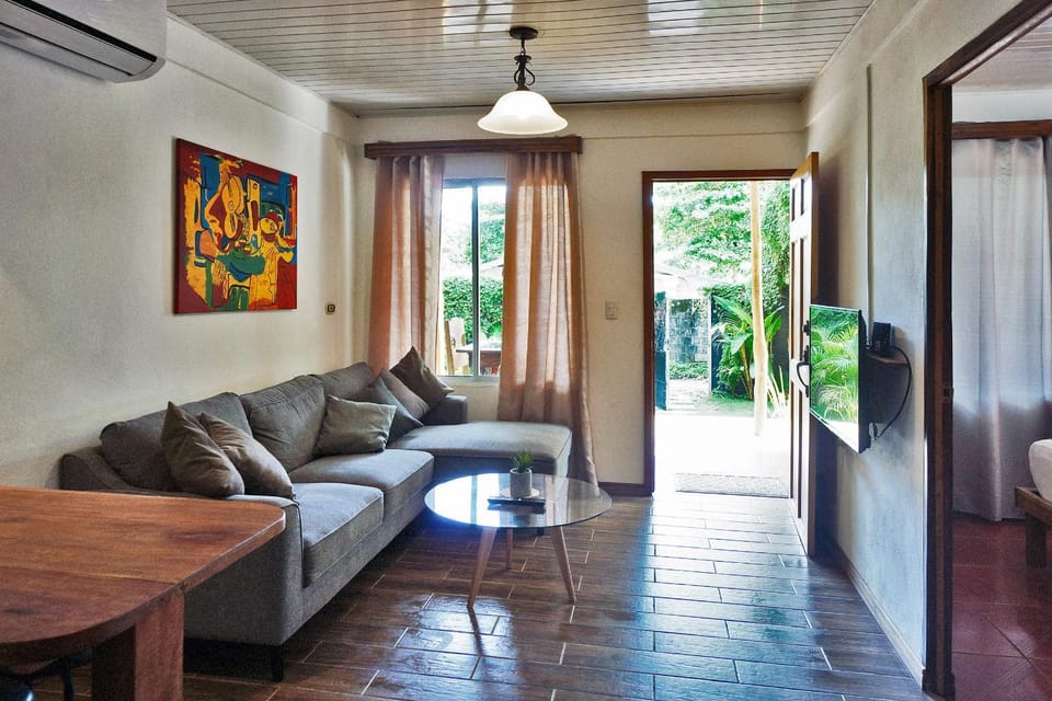 Villa Picasso Villa in Santa Teresa Beach