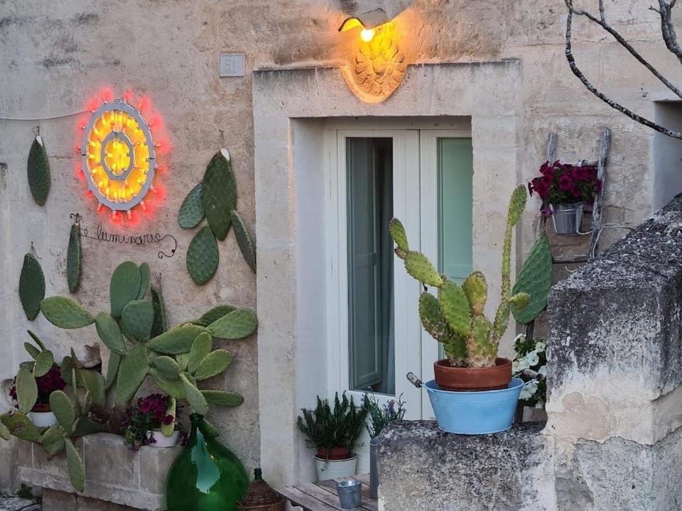 Le LUMINARIe Sassi House in Matera