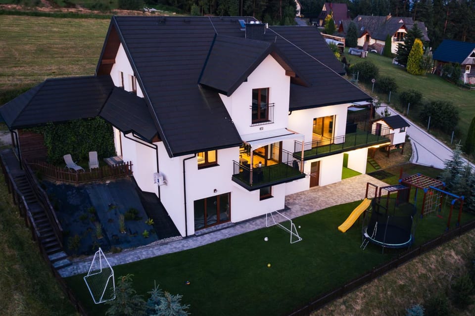 Property building, Bird's eye view
