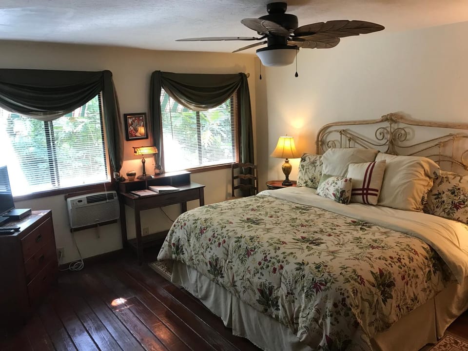 Hale Maluhia Country Inn Inn in Holualoa