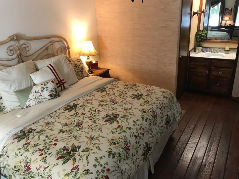 Hale Maluhia Country Inn Inn in Holualoa