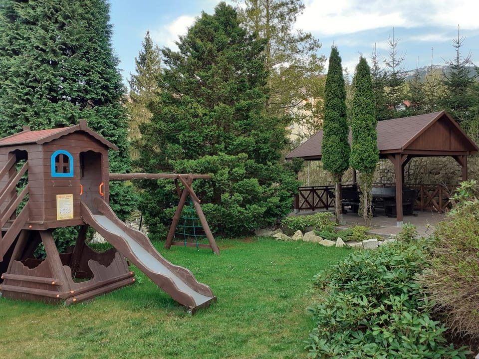 BBQ facilities, Children play ground, Garden, Garden view, Area and facilities