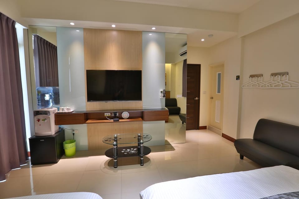 Photo of the whole room