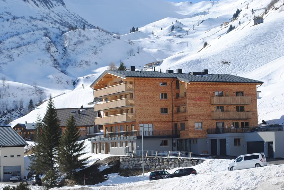 Property building, Neighbourhood, Winter