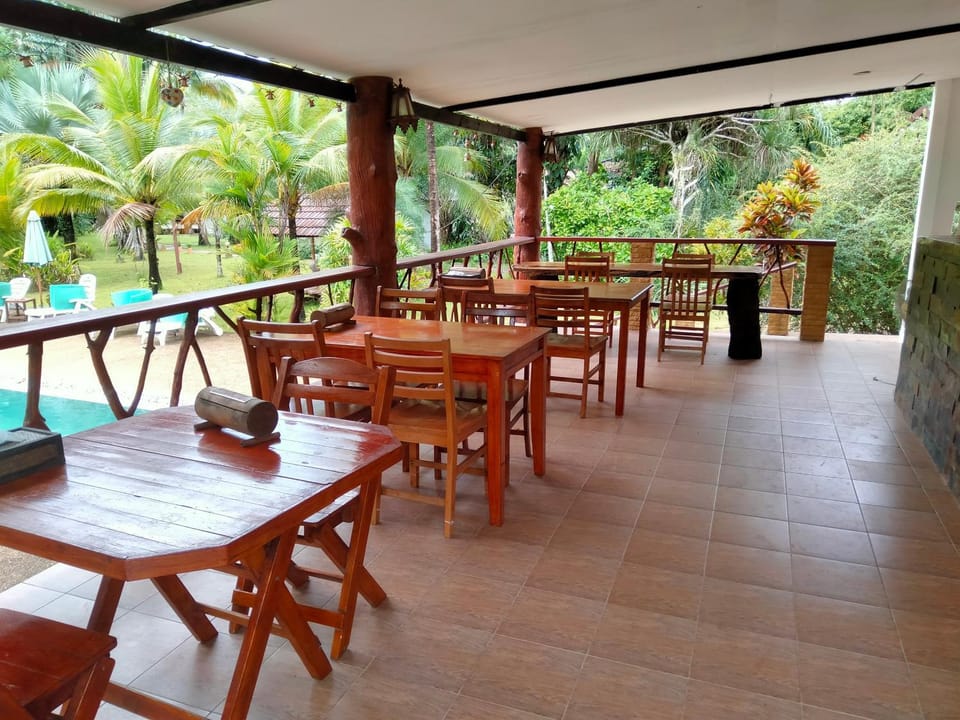 Beautiful Flower Resort Hotel in Krabi Changwat