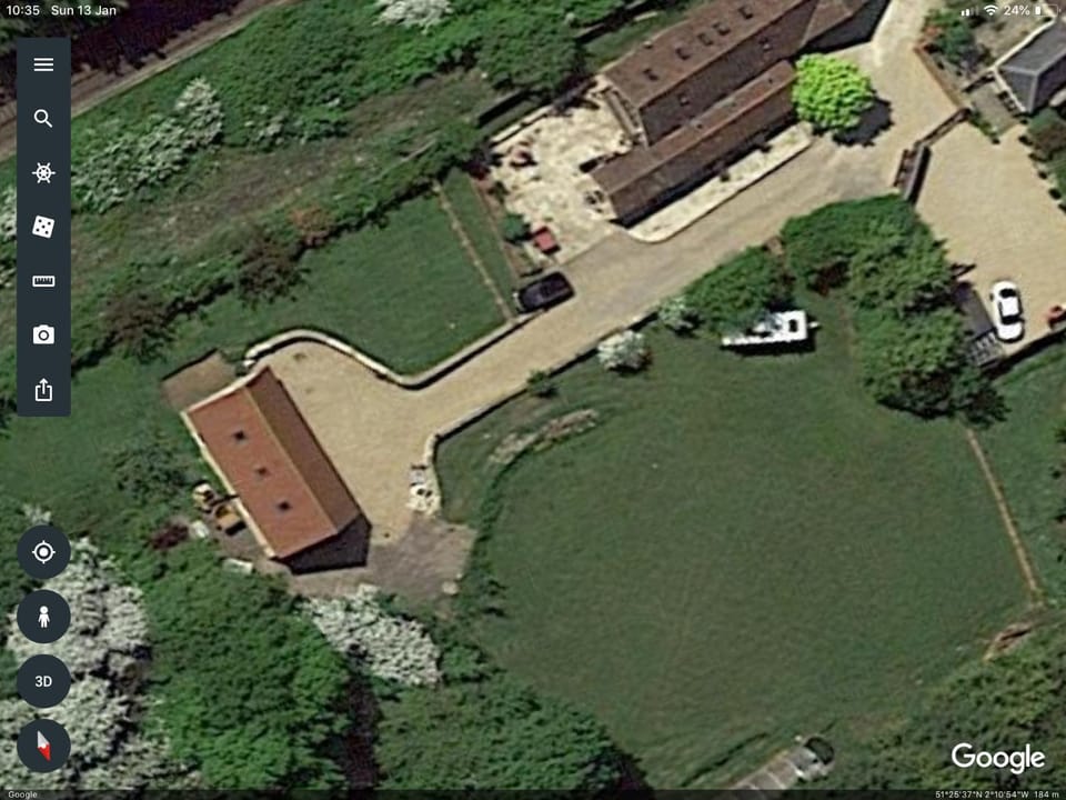 Property building, Bird's eye view, Garden