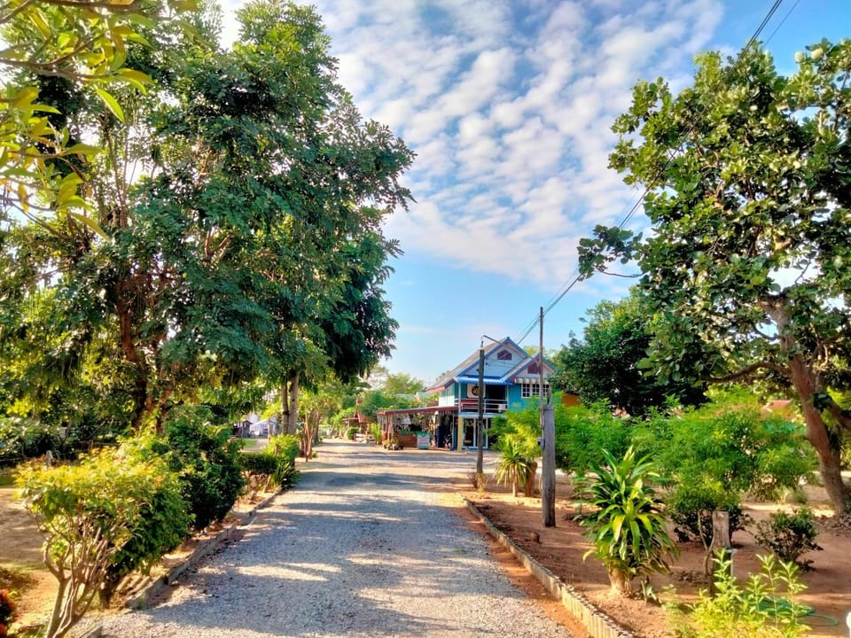 บ้านสวนตายาย รีสอร์ท Baansuan Tayay Resort Bed and Breakfast in Laos