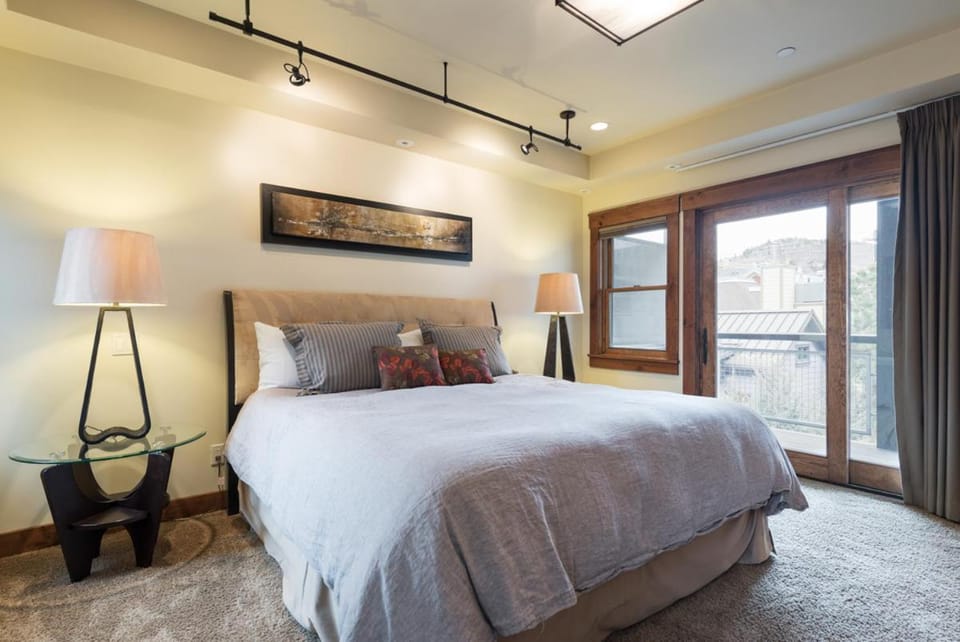 Woodside Villa House in Park City