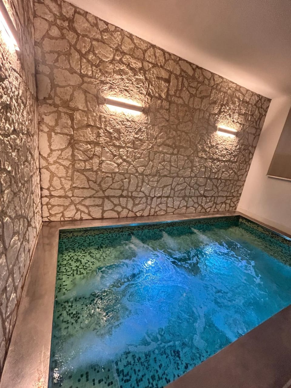 Hot Tub, Pool view, Swimming pool