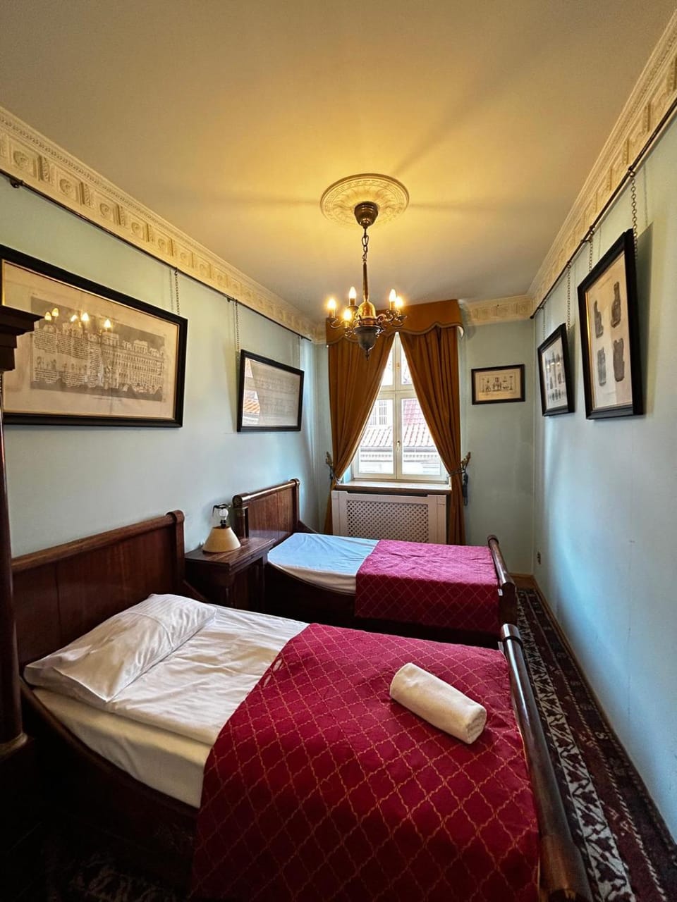 Bed, Photo of the whole room