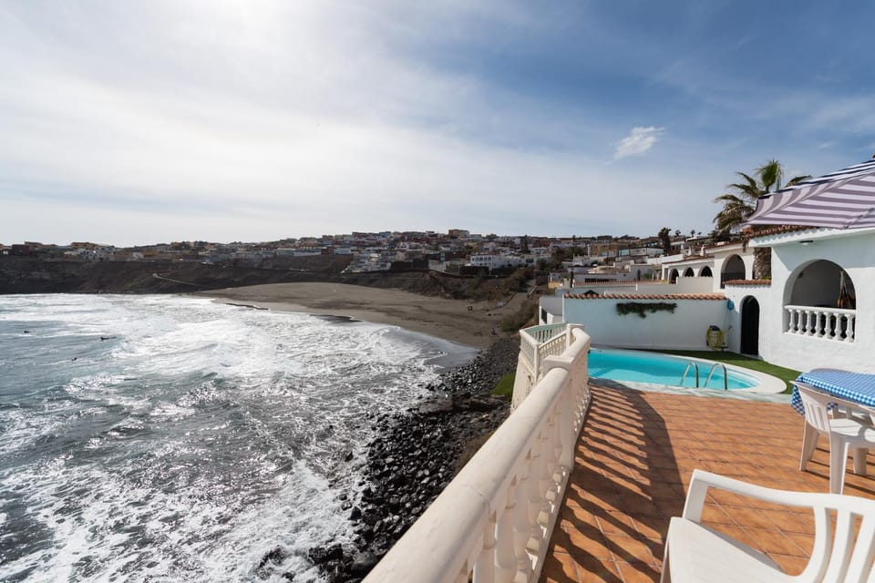 Balcony/Terrace, Pool view, Sea view, Swimming pool