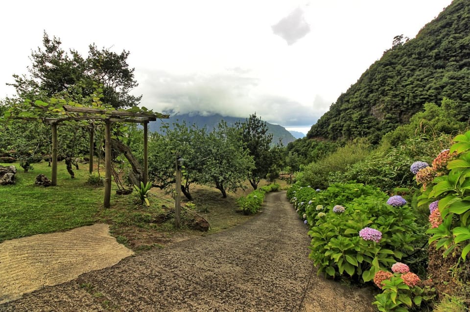 Chale Jardim De Cima Chalet in Madeira District
