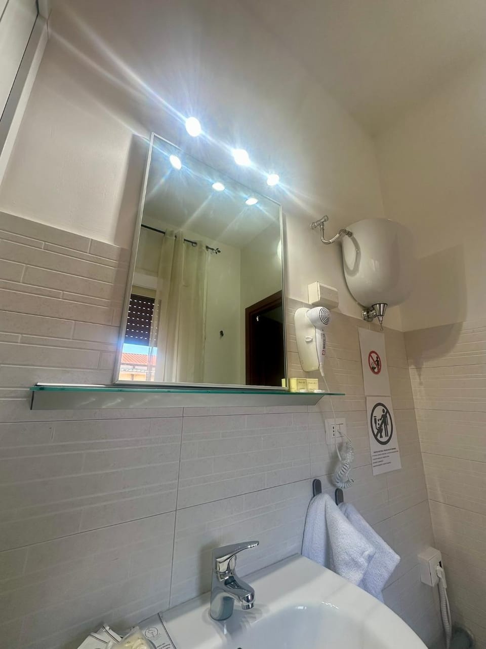 Lincoln B&B Bed and Breakfast in Caserta