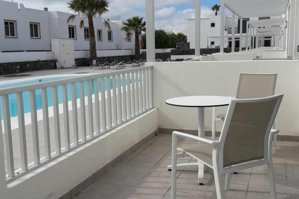 ** LOS GRACIOSEROS ** Sol y Piscina Apartment in Puerto del Carmen