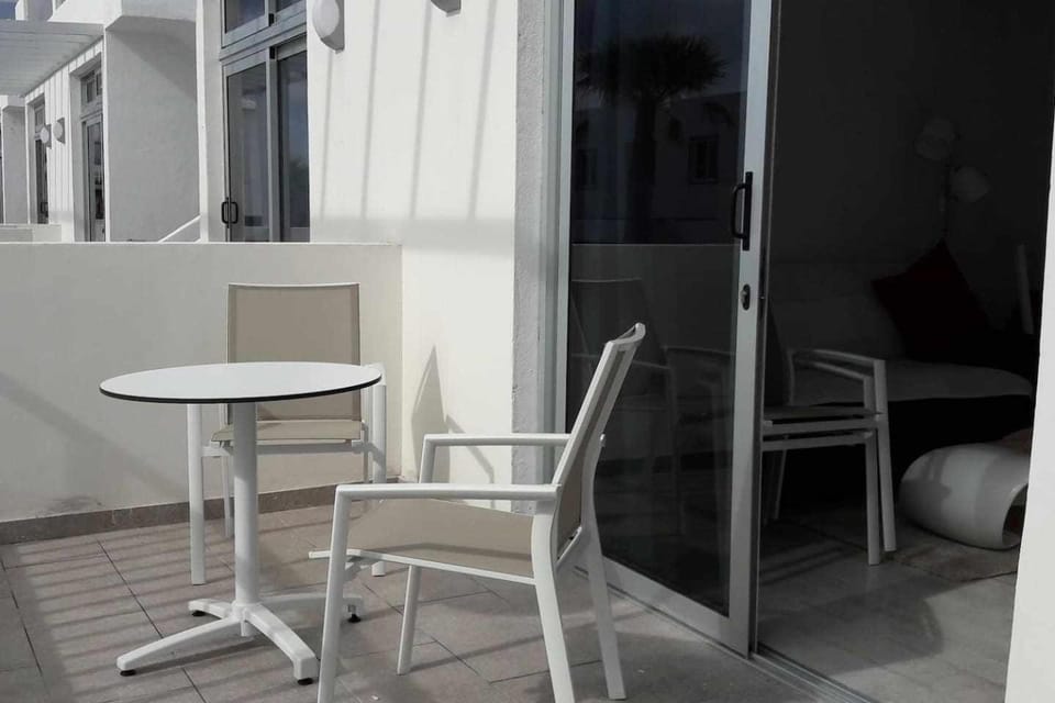 ** LOS GRACIOSEROS ** Sol y Piscina Apartment in Puerto del Carmen