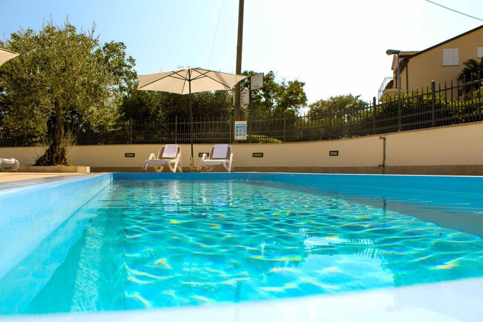 Beach, Swimming pool