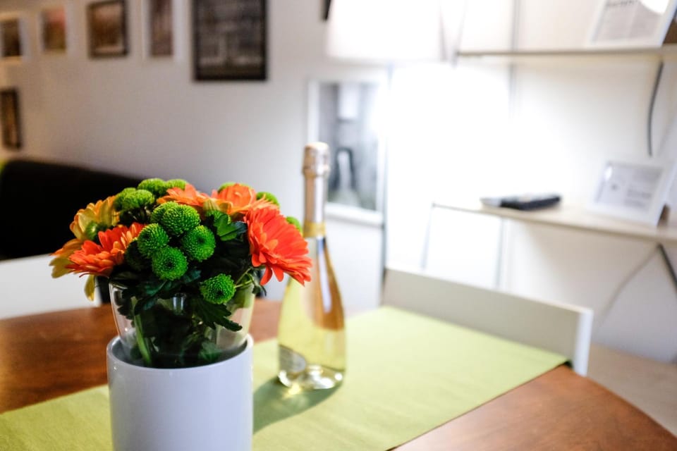 Decorative detail, Dining area