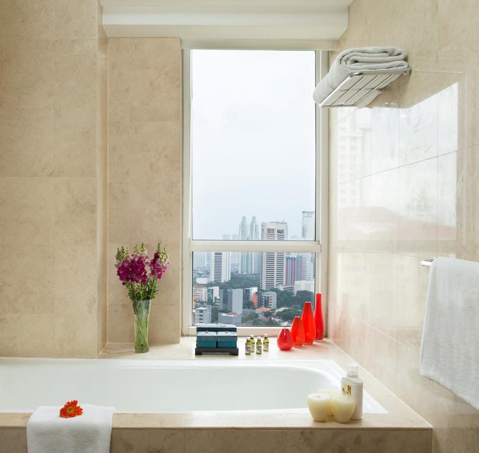 Bathroom, Bath