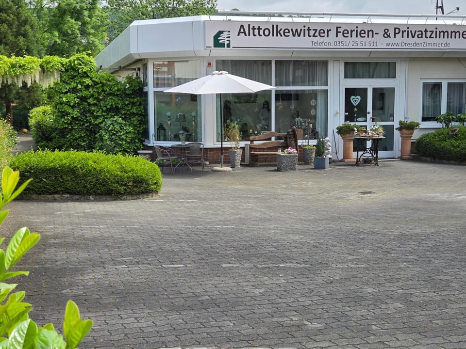 Property building, Patio