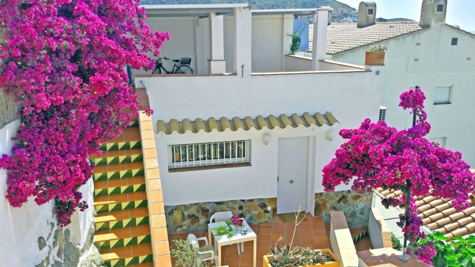 Patio, Facade/entrance, Balcony/Terrace, On site