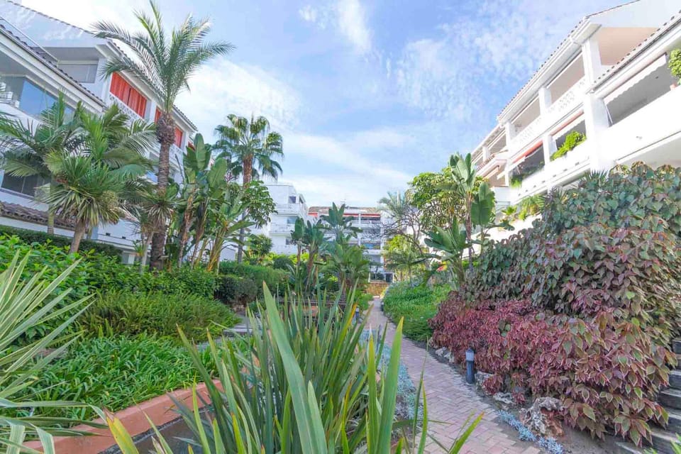 Property building, Garden