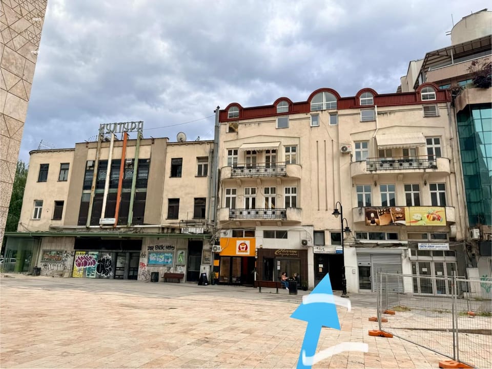Centermost Artsy Modern Quiet Skopje 1-Bdrm - Sirma's Studio Apartment in Skopje