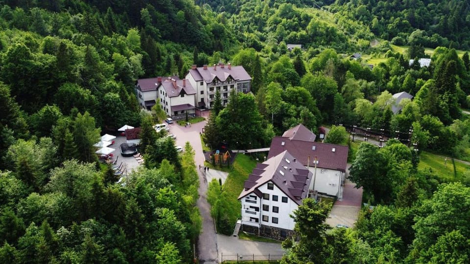 Property building, Neighbourhood, Bird's eye view