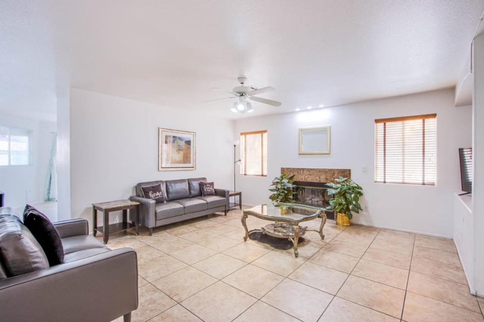 Red Rock Poolside Retreat Villa in Summerlin