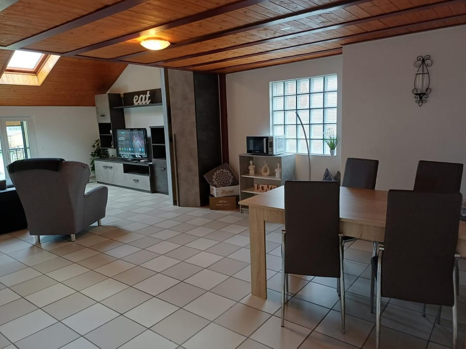 Living room, Dining area, microwave