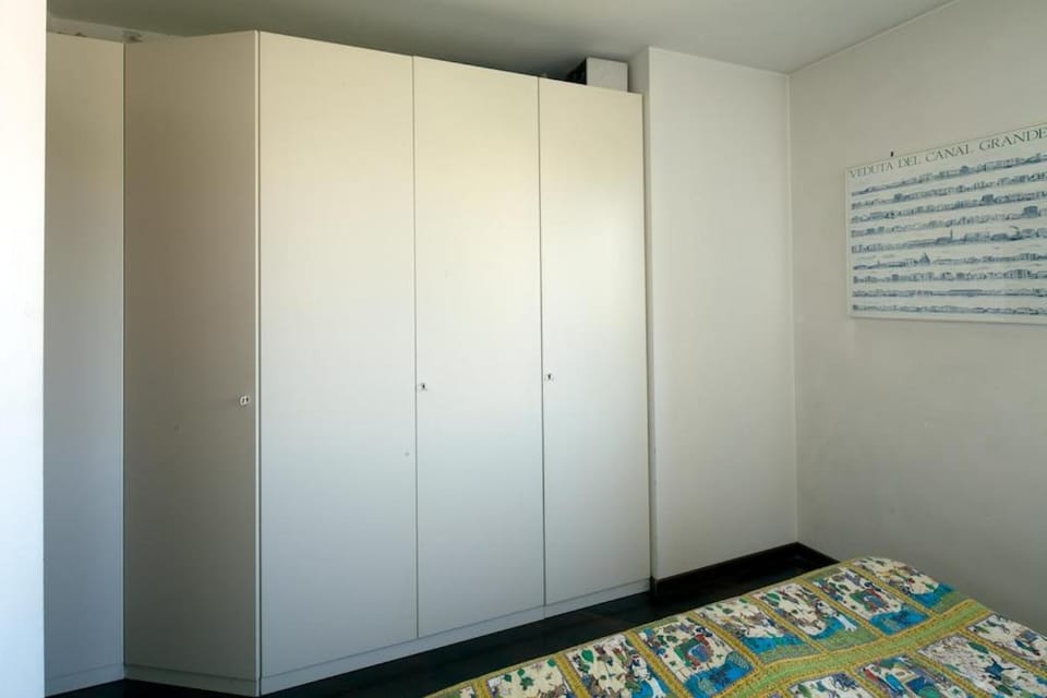 Old Harbour House Apartment in Grado