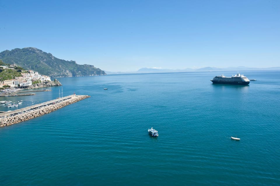 Bouganville & Sea Apartment in Amalfi
