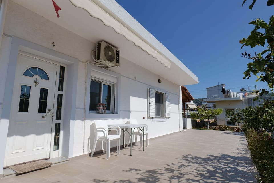 Apartments Gentian Oruci Apartment in Ksamil