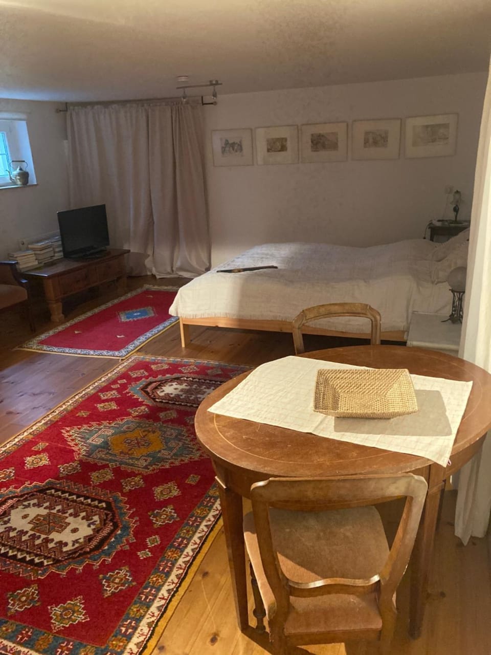 Living room, Bedroom