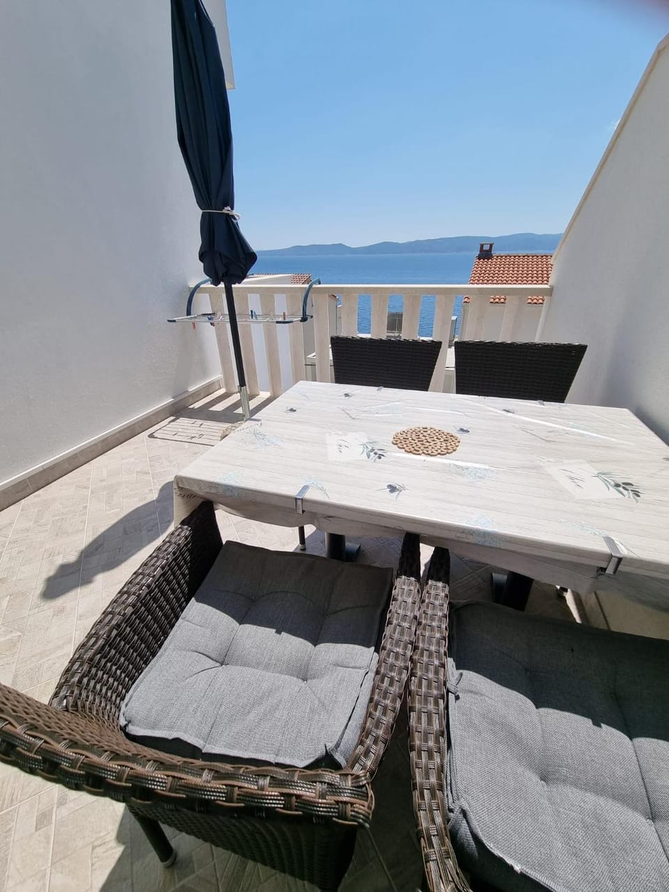 View (from property/room), Balcony/Terrace, Dining area