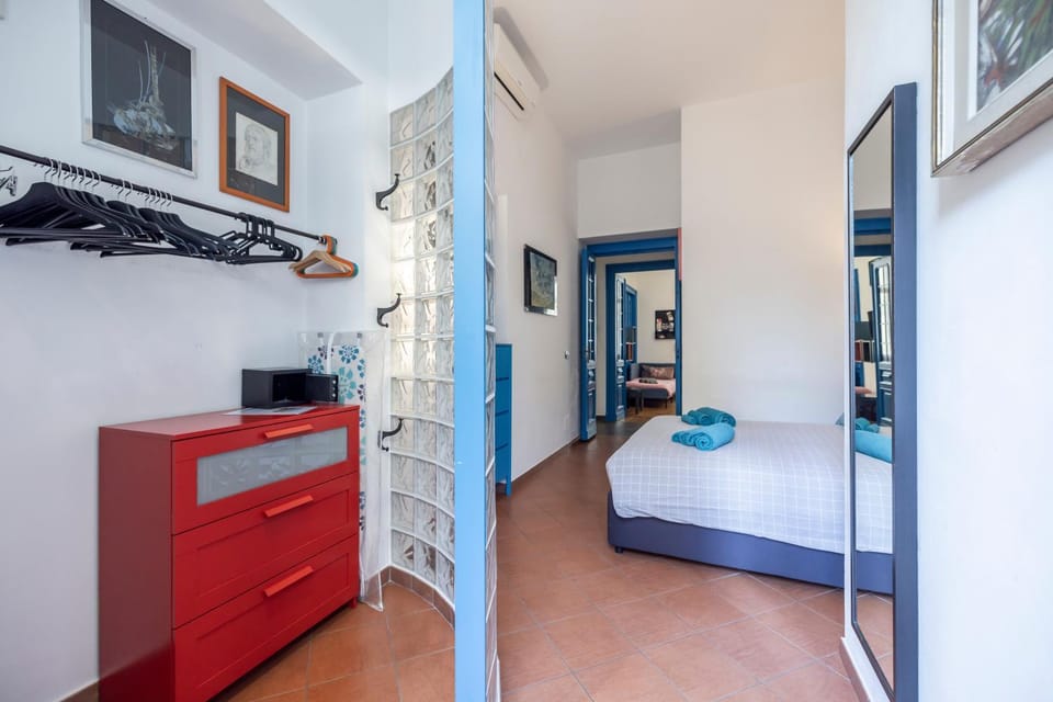 Bed, Photo of the whole room, Bedroom, wardrobe